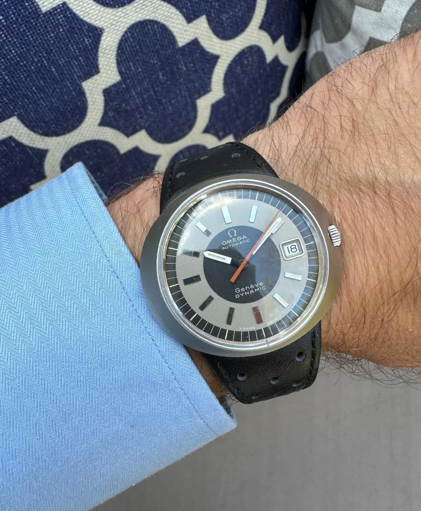 1968 Omega Dynamic Vintage Mens First Generation Cal. 565 Watch with Quick-Setting Date - Stainless Steel
