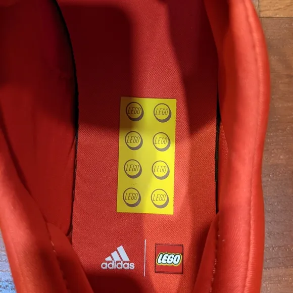 Adidas Sport Big Kid x LEGO 'Red' (size us 3.5y &amp; 6y)
