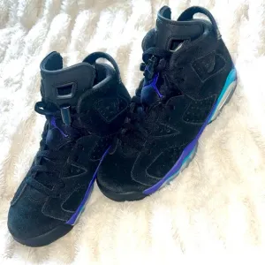 Air Jordan 6 Retro (Big Kid) size 3.5
