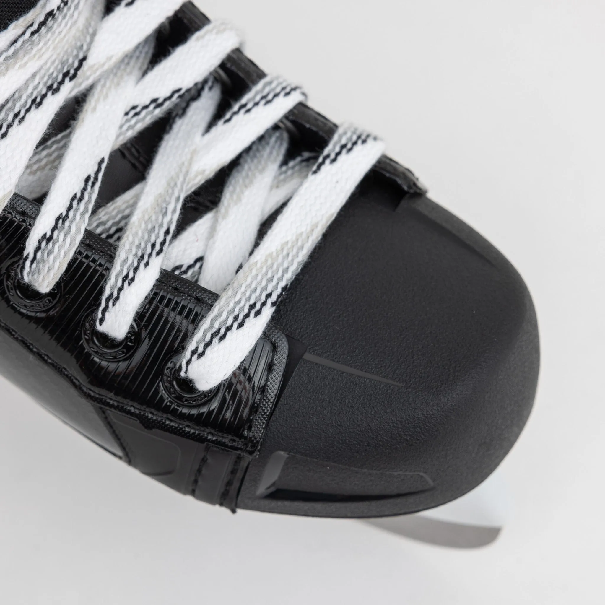 CCM Tacks XF Pro Youth Hockey Skates