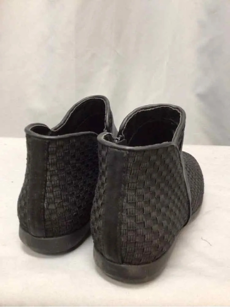COMFORTVIEW SIZE 9 W Ladies SHOES