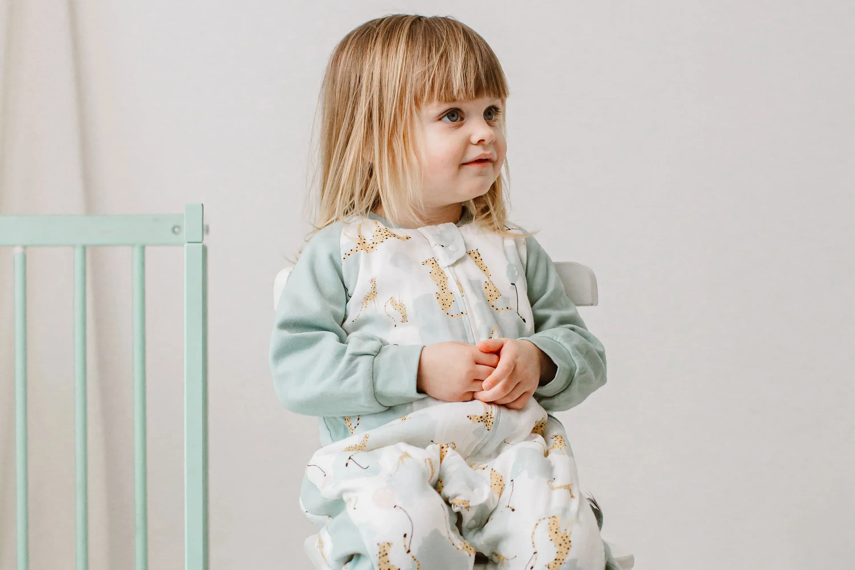 NEW Raglan Long Sleeve Footed Sleep Bag 2.5 TOG (Bamboo) - Cheetah Party - 6 months to 18 months! Retails $72 