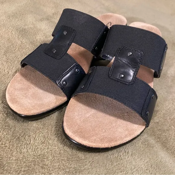 NIB Vintage Clarks Emmagene Leather Sandals Women's Size 8M