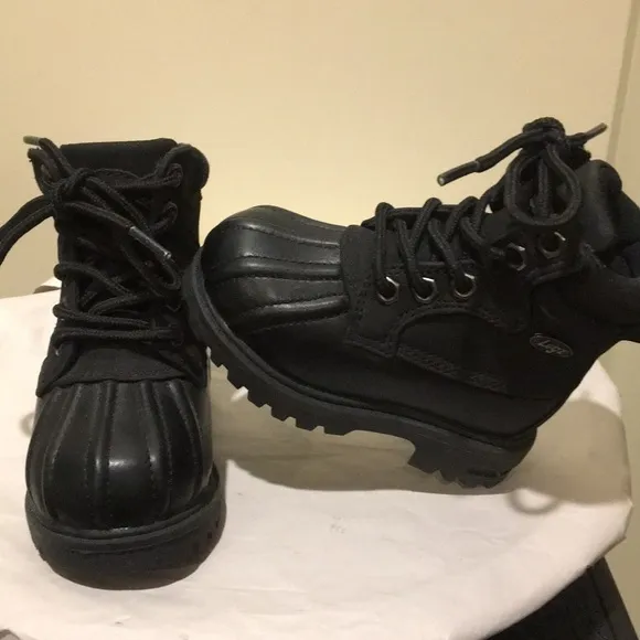 NWOT! Lugz Kids lace up construction boots memory foam insole slip resistant 5