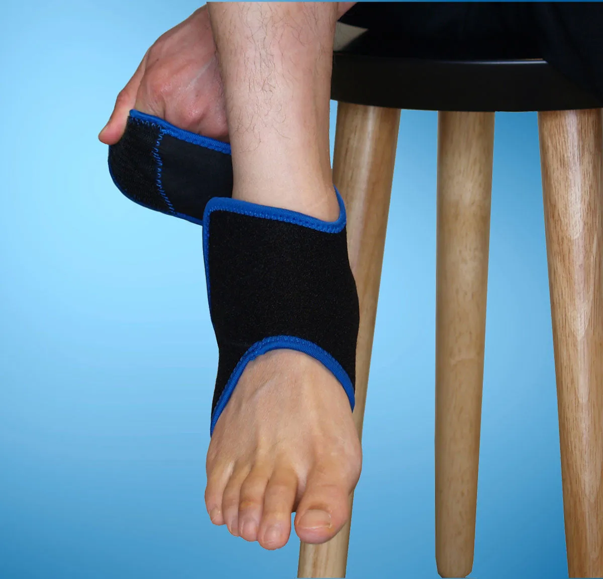 Protexx Right Ankle Sport Support Brace - Black