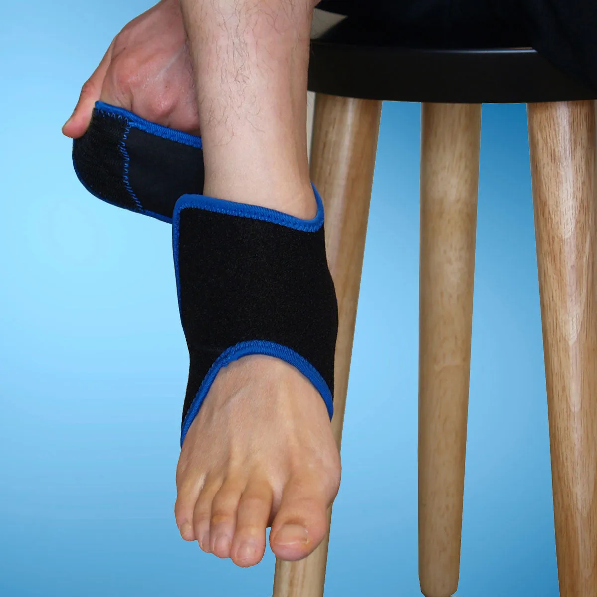 Protexx Right Ankle Sport Support Brace - Black