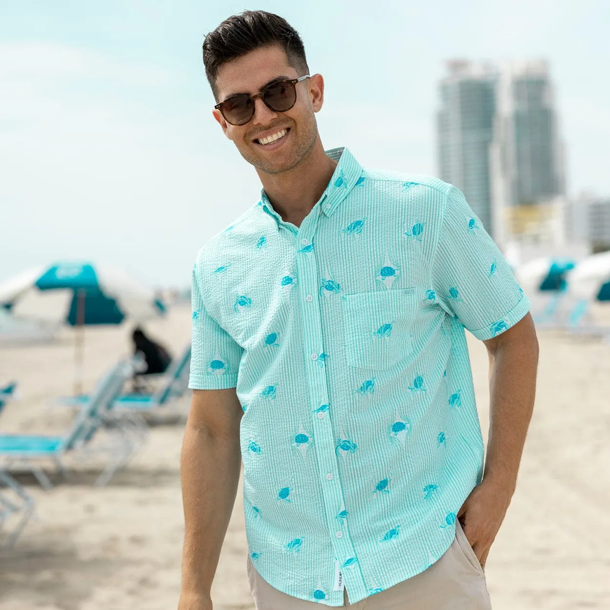 Sea Turtles – Stretch Seersucker Short Sleeve Shirt