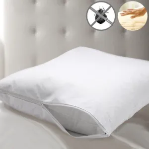 Studio 707 - Memory Foam Pillow with Bed Bug Protector