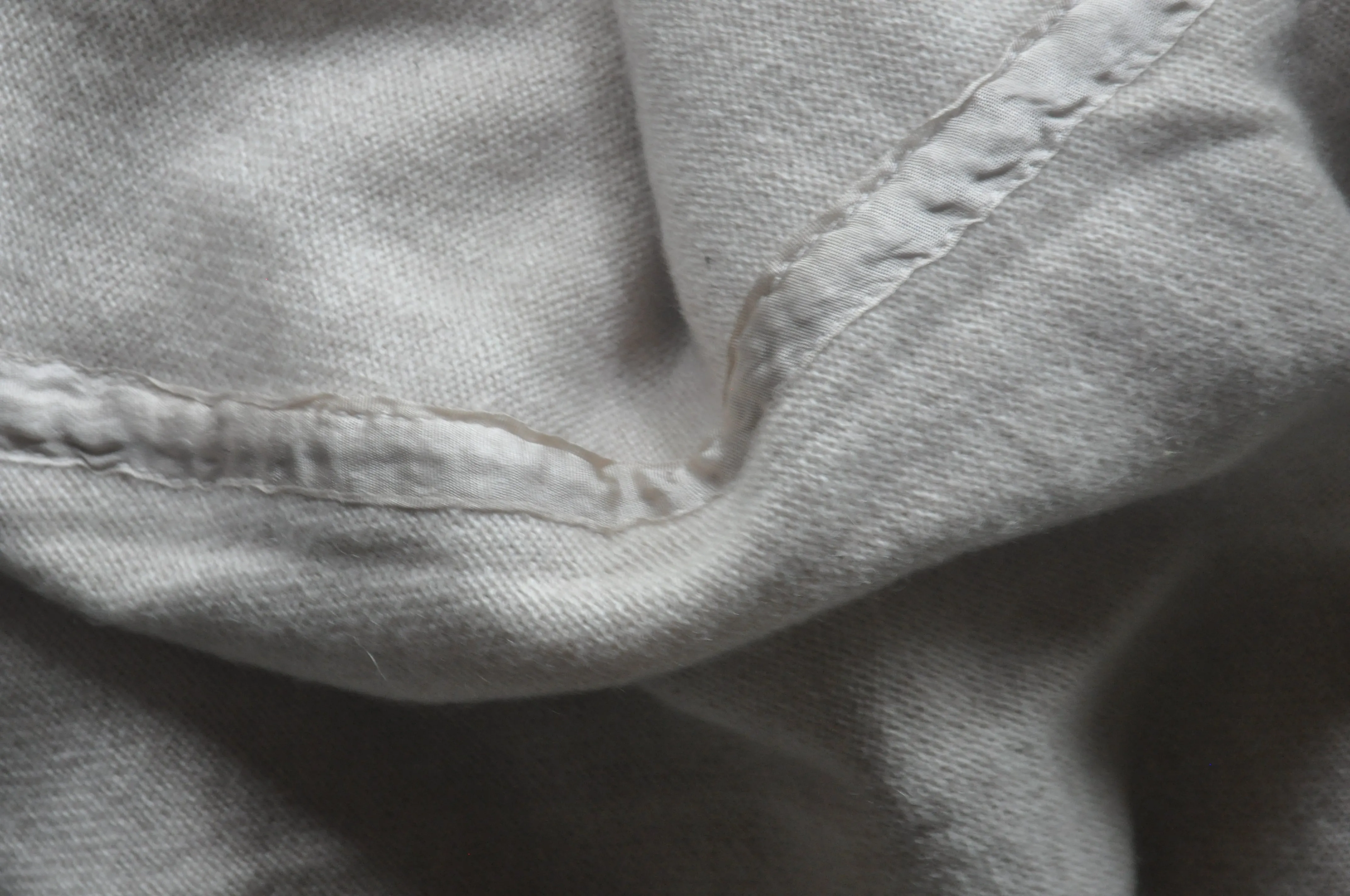 Superfine Cashmere Turtle-Neck