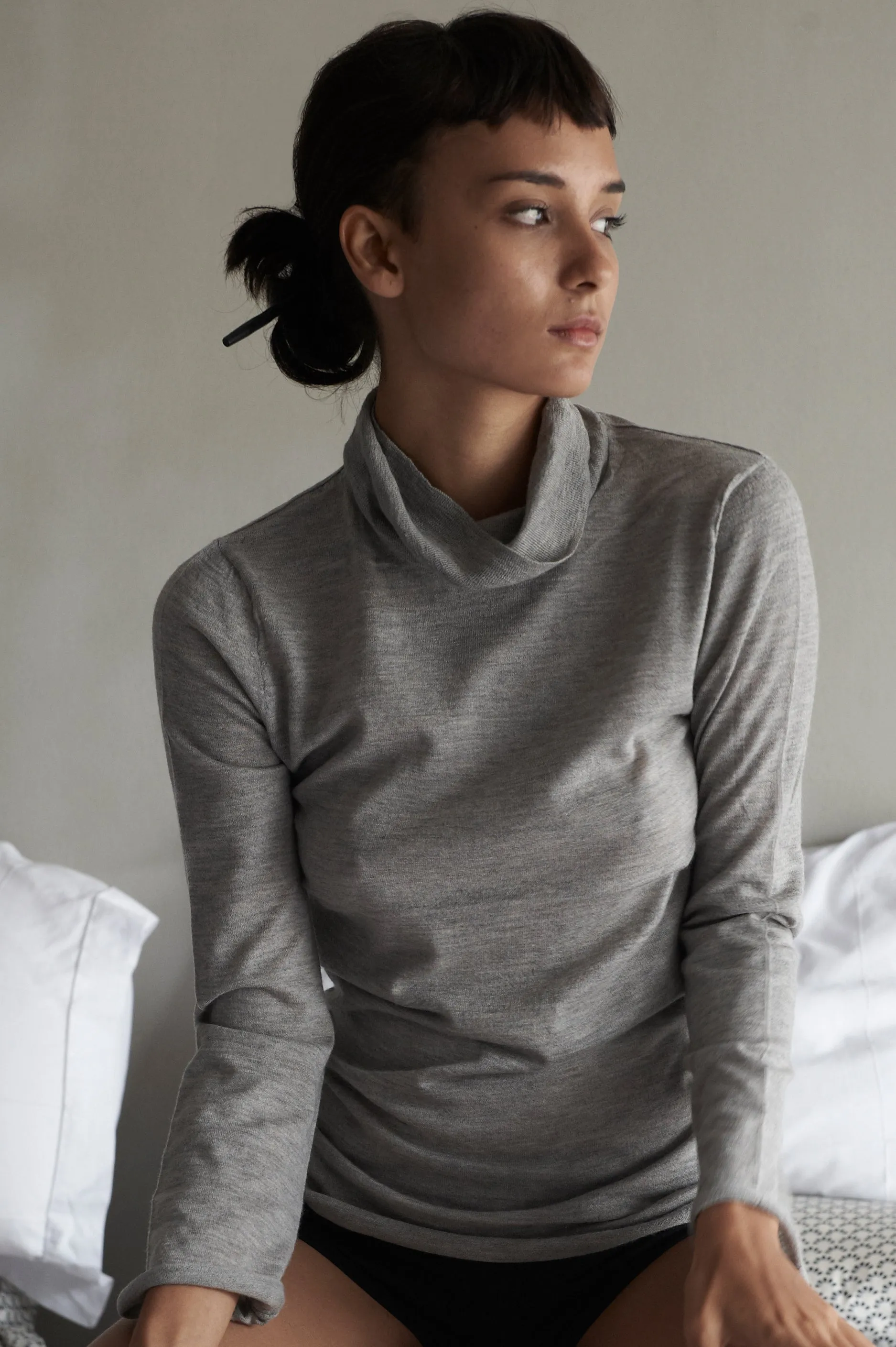 Superfine Cashmere Turtle-Neck