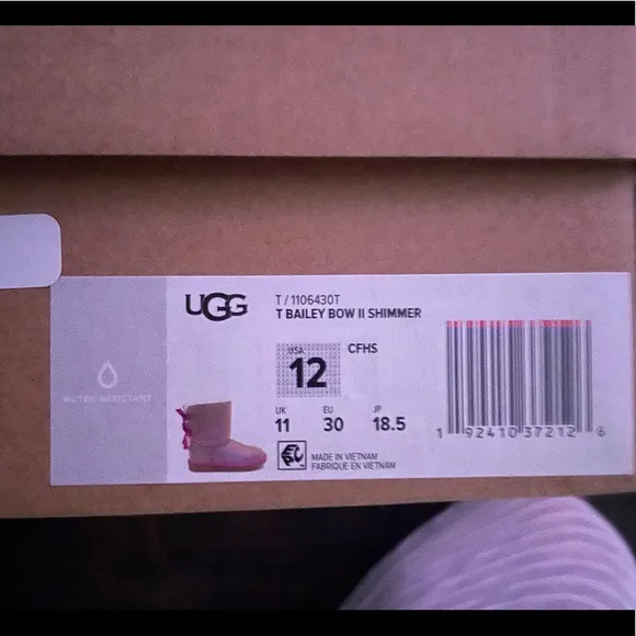 UGG Bailey Bow II Shimmer