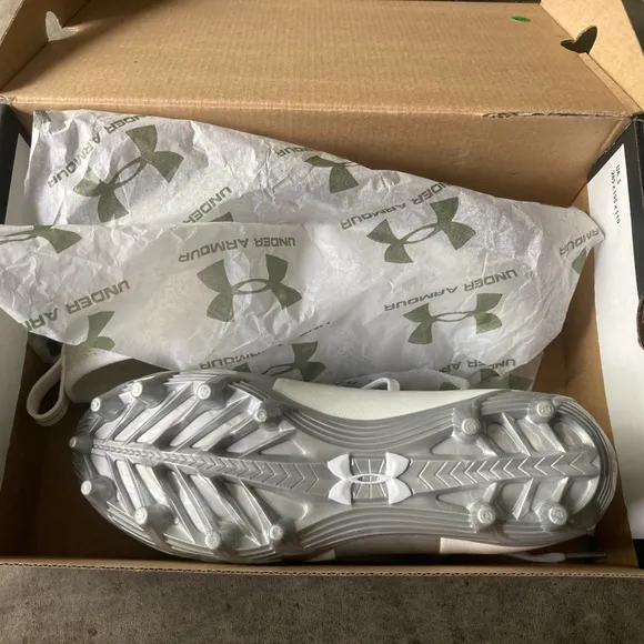 Under Armor Boys' UA C1N MC Jr. Football Cleats in White