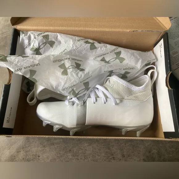 Under Armor Boys' UA C1N MC Jr. Football Cleats in White
