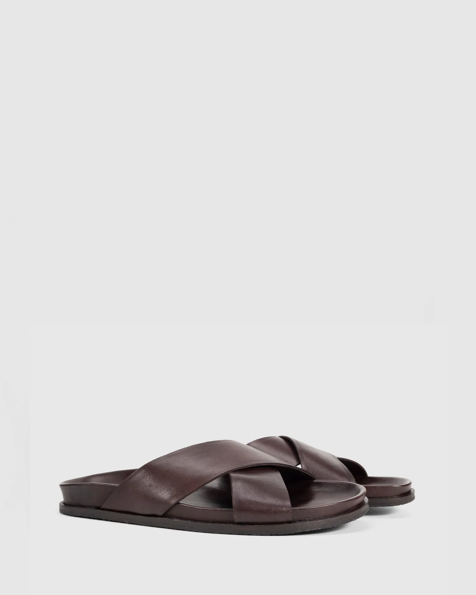 Vacate Dark Brown