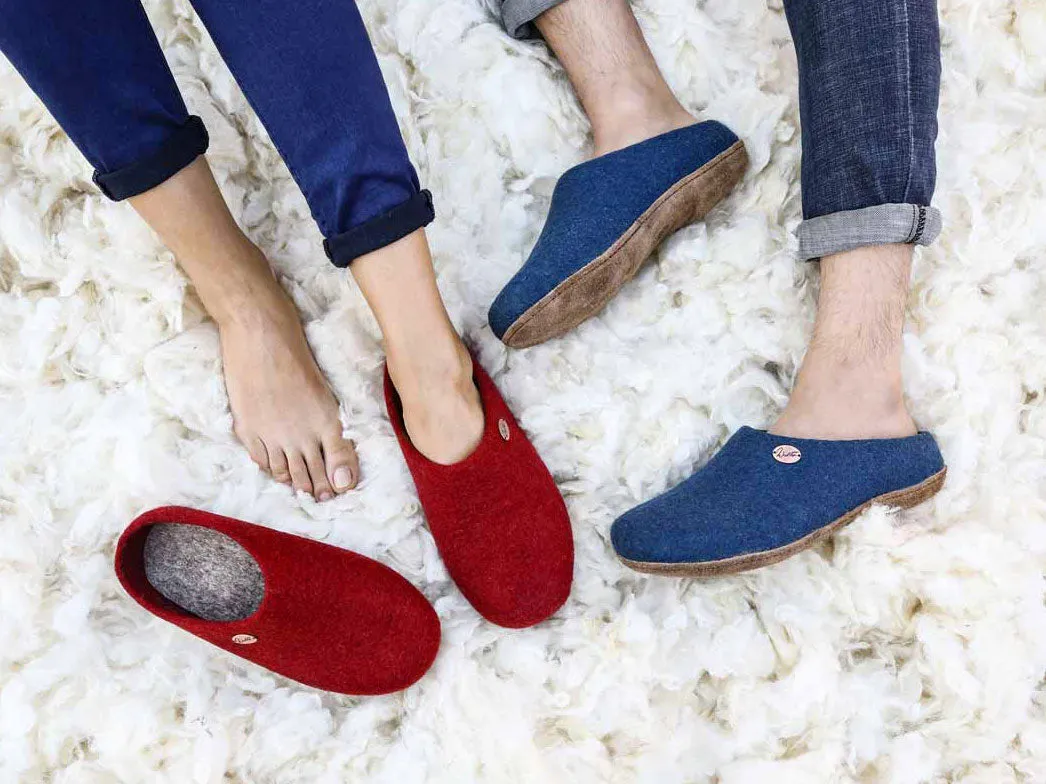 WoolFit® handmade Felt Slippers | Classic, dark red